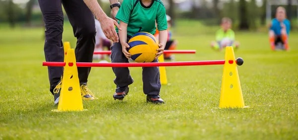 挪威汉堡店经理：给哈兰德送餐很有趣，希望他喜欢我们的汉堡